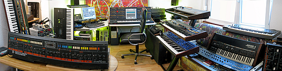 STUDIO REPAIR Ante-Room